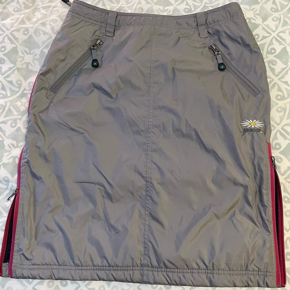 Skhoop knee length winter skirt size medium